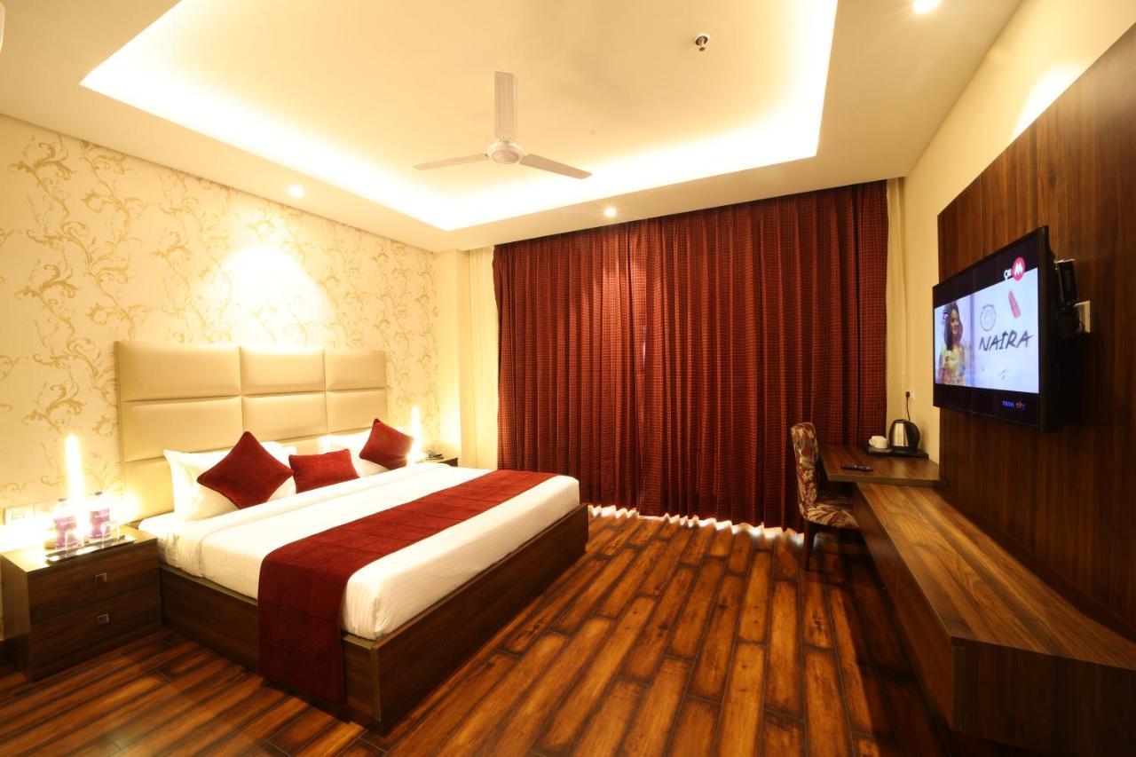 Hotel The Vilana A Unit Of Jg Developers Rishīkesh Esterno foto