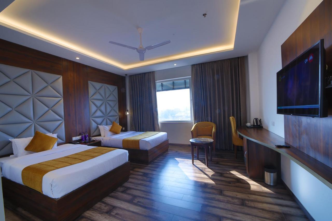 Hotel The Vilana A Unit Of Jg Developers Rishīkesh Esterno foto